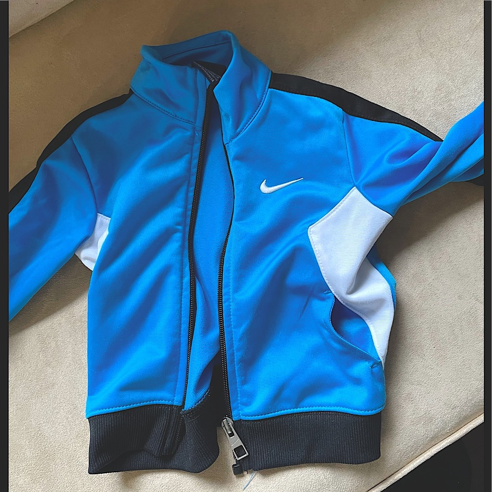 🌾 Nike Track jacket